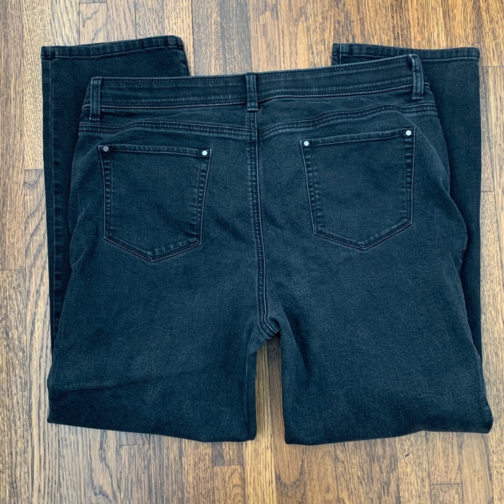 Chico’s Jeans Fabulously Slimming Black Size 14 Short - Picture 4 of 14